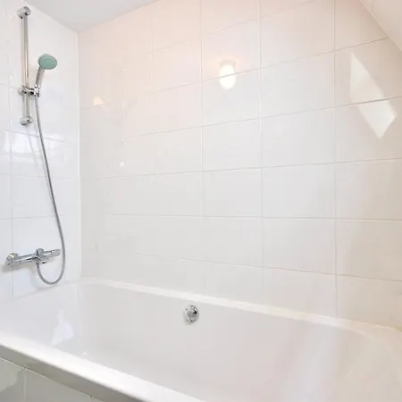 2 Bedroom Center Terrace Amsterdam